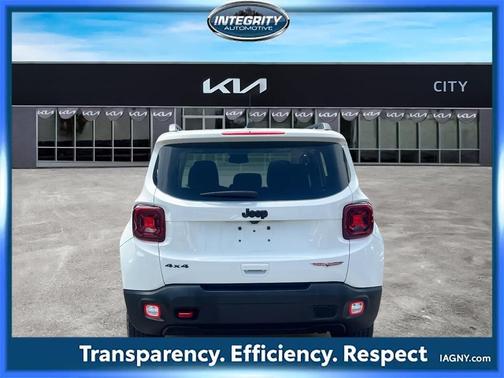 2023 Jeep Renegade Trailhawk