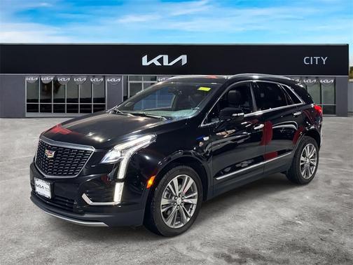 2022 Cadillac XT5 Premium Luxury