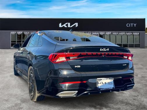 2024 Kia K5 GT-Line