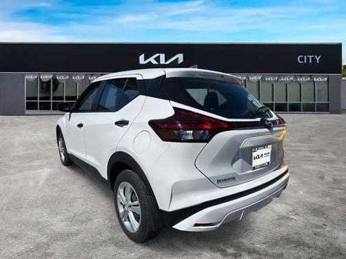 Fresh Powder 2024 Nissan Kicks S