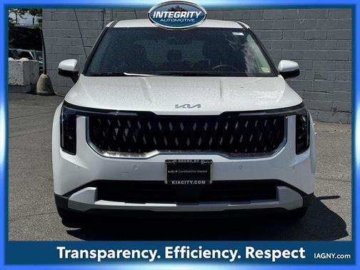 Snow White Pearl 2026 Kia Carnival LXS