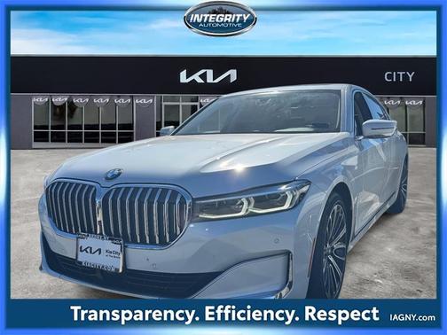 2021 BMW 750 i xDrive
