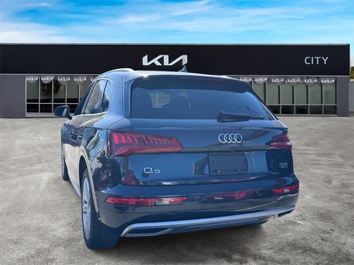 2018 Audi Q5 2.0T Premium Plus