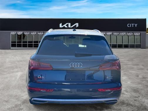 2018 Audi Q5 2.0T Premium Plus