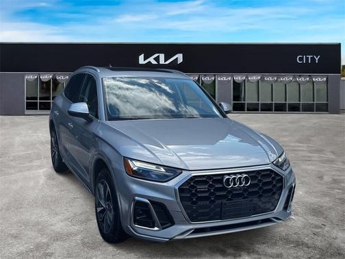 2023 Audi Q5 45 S line quattro Premium