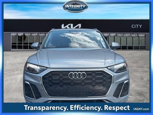 2023 Audi Q5 45 S line quattro Premium