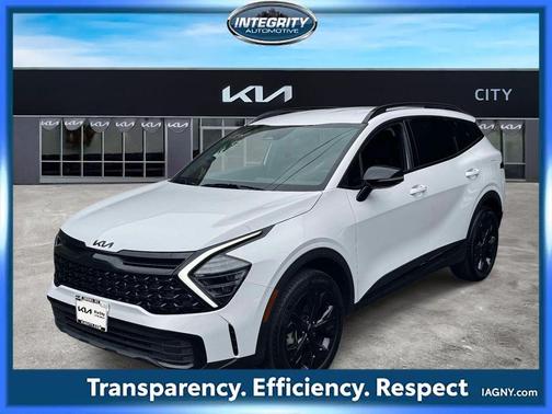 Glacial White Pearl 2025 Kia Sportage X-Line