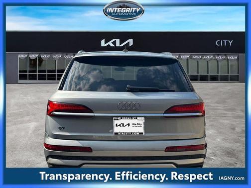 Satellite Silver Metallic 2025 Audi Q7 55 Premium Plus