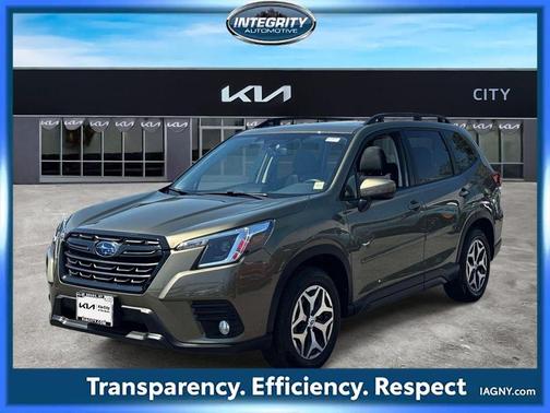 Autumn Green Metallic 2023 Subaru Forester Premium