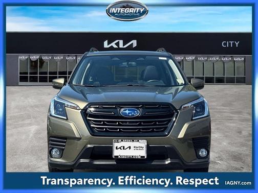 Autumn Green Metallic 2023 Subaru Forester Premium