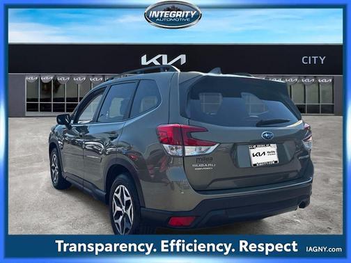 Autumn Green Metallic 2023 Subaru Forester Premium