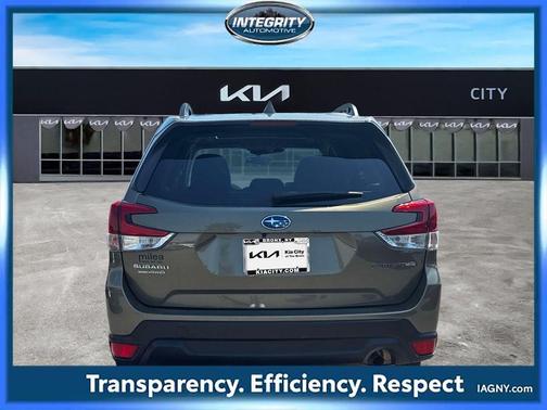 Autumn Green Metallic 2023 Subaru Forester Premium