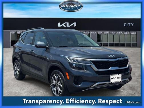 Gravity Gray 2022 Kia Seltos EX