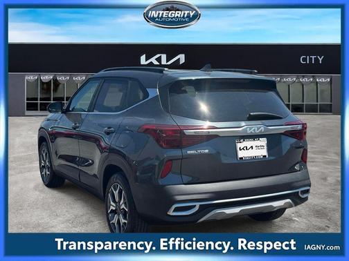 Gravity Gray 2022 Kia Seltos EX