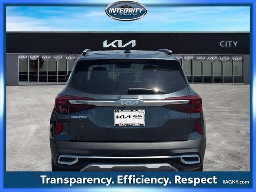 Gravity Gray 2022 Kia Seltos EX