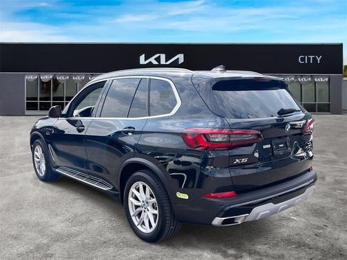 2023 BMW X5 PHEV xDrive45e
