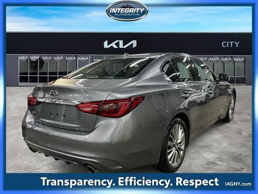 2023 INFINITI Q50 LUXE
