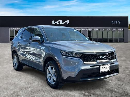 2023 Kia Sorento LX