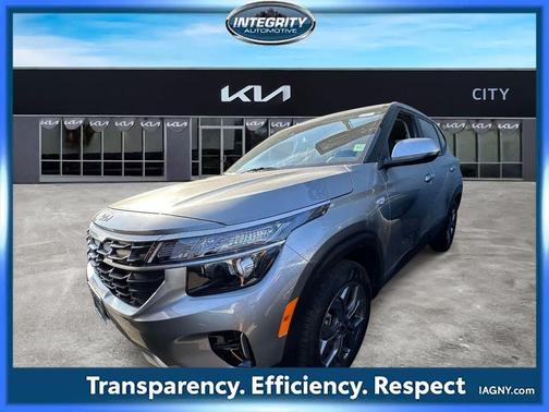 Steel Gray 2024 Kia Seltos LX