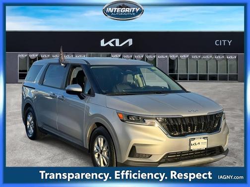 2023 Kia Carnival LX