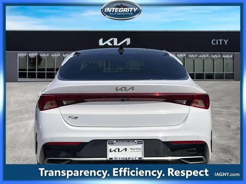2022 Kia K5 EX