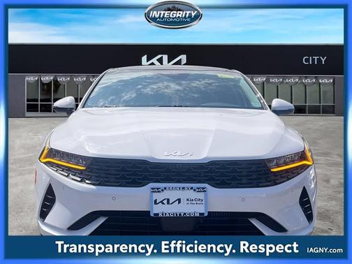 2022 Kia K5 EX