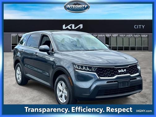 2023 Kia Sorento LX