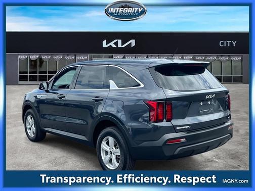 2023 Kia Sorento LX