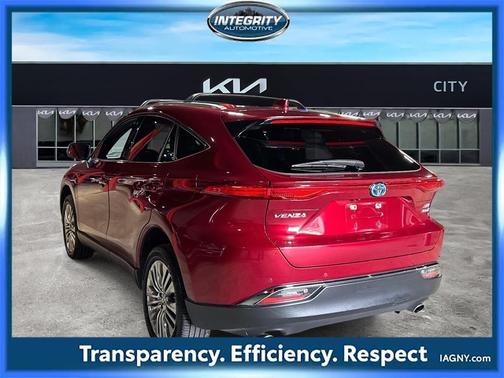 2022 Toyota Venza XLE