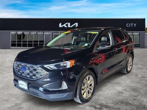 2023 Ford Edge Titanium
