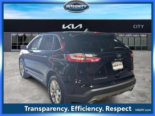 2023 Ford Edge Titanium