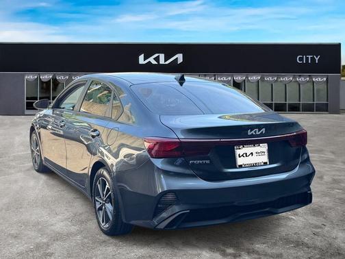 Gravity Gray 2023 Kia Forte LXS