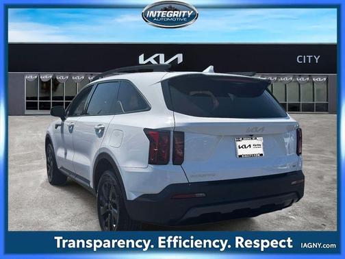 Glacial White Pearl 2023 Kia Sorento X-Line S