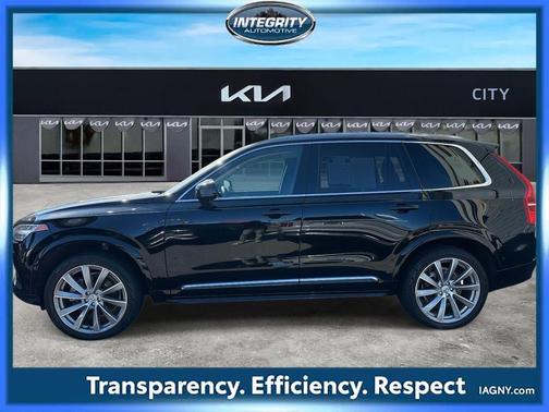 2023 Volvo XC90 B6 Plus 6-Seater