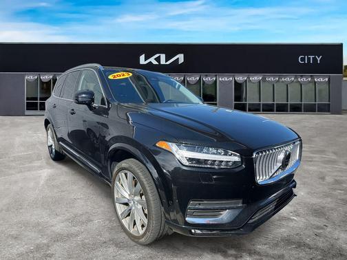 2023 Volvo XC90 B6 Plus 6-Seater