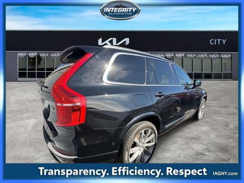 2023 Volvo XC90 B6 Plus 6-Seater