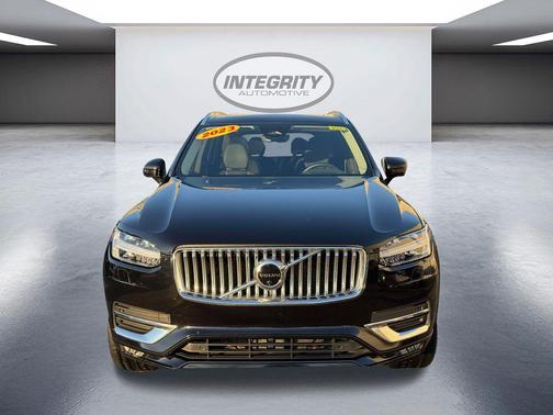 2023 Volvo XC90 B6 Plus 6-Seater