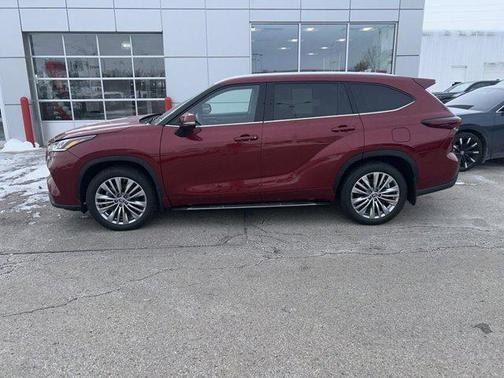 2024 Toyota Highlander Platinum