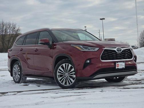 2024 Toyota Highlander Platinum