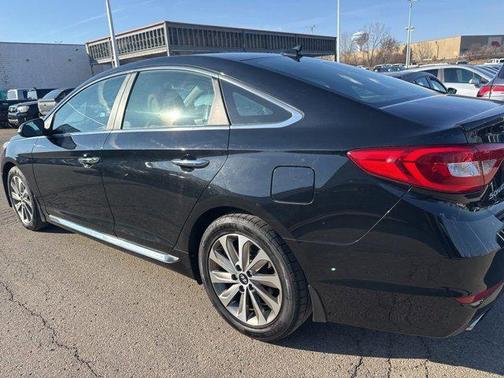 2016 Hyundai SONATA Sport