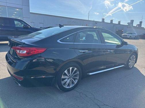 2016 Hyundai SONATA Sport