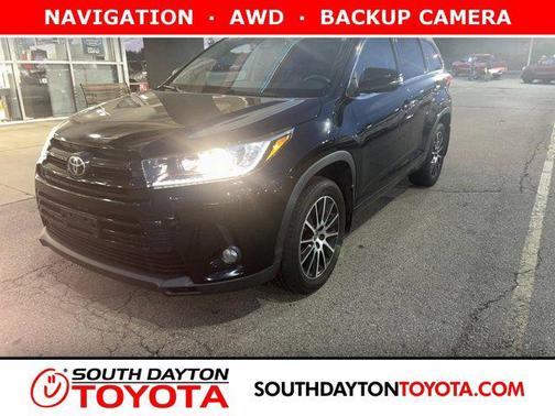 2017 Toyota Highlander SE