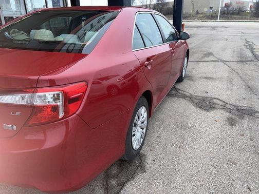 2014 Toyota Camry Hybrid LE