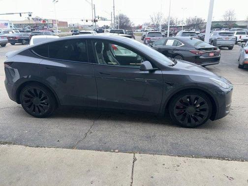 2022 Tesla Model Y Performance Dual Motor All-Wheel Drive
