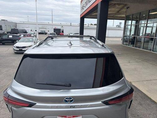 2021 Toyota Sienna Limited 7-Passenger