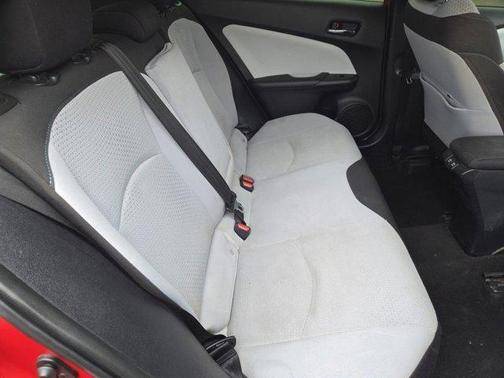 2019 Toyota Prius LE