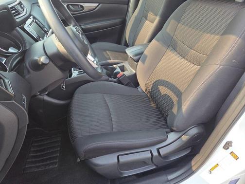 Glacier White 2020 Nissan Rogue S