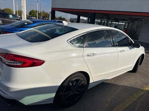 2019 Ford Fusion SEL