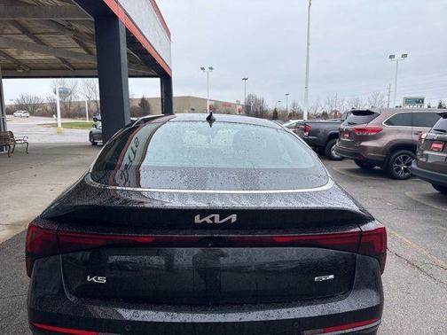 2025 Kia K5 GT-Line