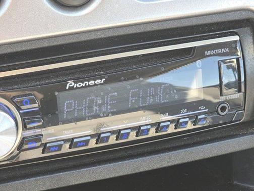 2006 Pontiac Vibe Base